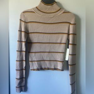 cropped turtle neck (long sleeve)
